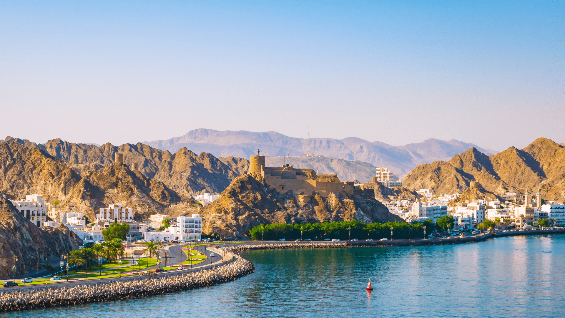 Оман турция. Шангри ла оман. Маскат оман пляжи. Султанат маскат. Маскат старый город.