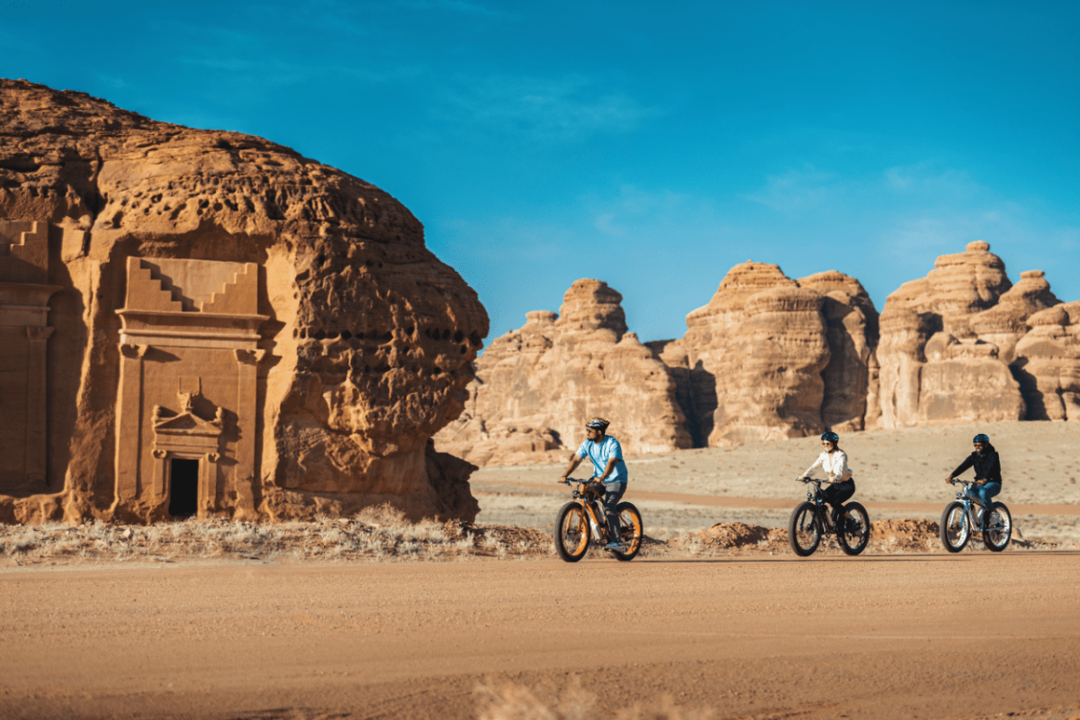 Dubai 3Nights & Makkah, Saudi Arabia 5 Nights & Madinah, Saudi 5 Nights